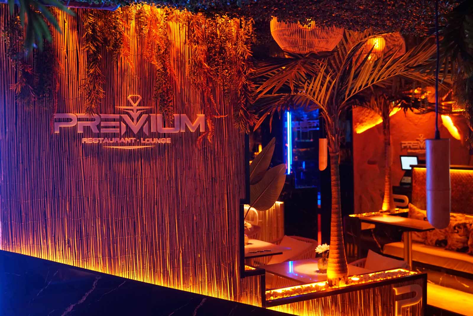 PREMIUM Shisha Bar Interior
